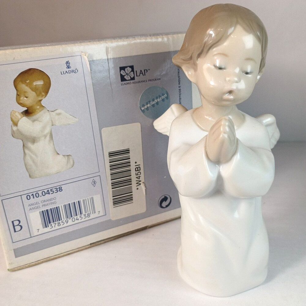 Retired VTG Lladrรณ 4538 Angel Praying Figurineโ Mint Condition in Original Box